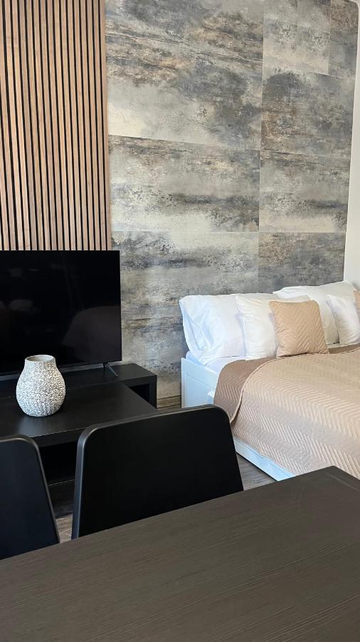 Downtown Boutique Apartments 利贝雷茨 外观 照片