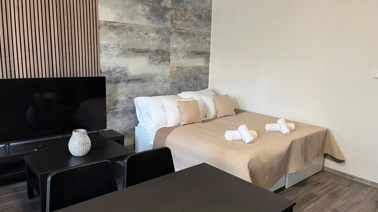 Downtown Boutique Apartments 利贝雷茨 外观 照片
